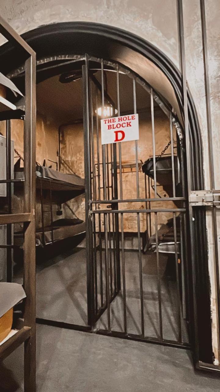 Alcatraz Jail-Hostel Tbilisi Ngoại thất bức ảnh